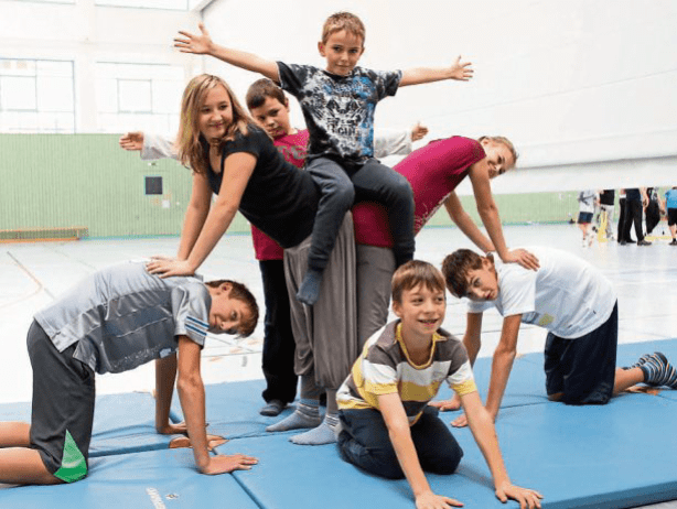 TOUSSINI.de circus mobile Kötztinger Zeitung 16.10.2013