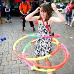 Toussini Mitmachzirkus auf der Straße