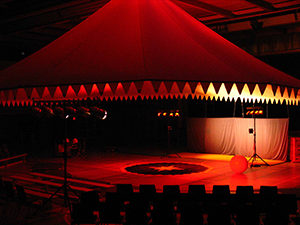 Europas erstes Indoor Zirkuszelt