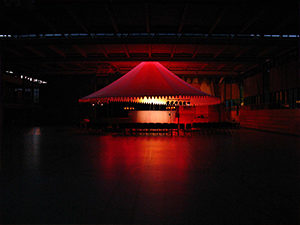 Europas erstes Indoor Zirkuszelt